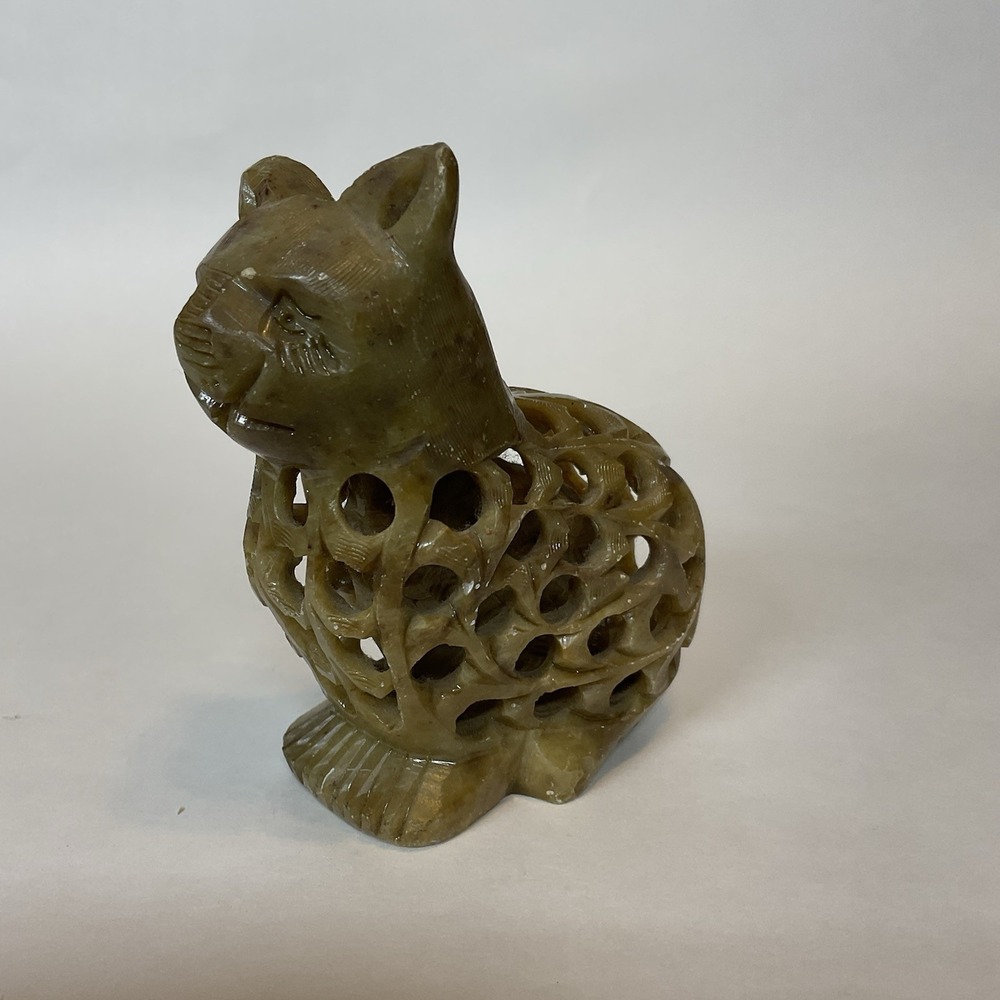 Vintage Hand Carved Olive Soapstone‎ Cat with kitten in the Belly Jamaica Charm